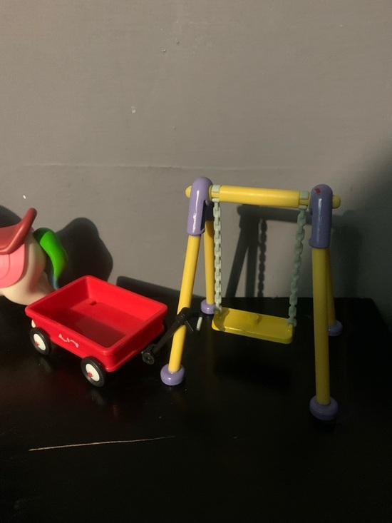 Bluey Family Home Park Playset Furniture Replacement & Figure Lot Bingo Unipony - Picture 2 of 3